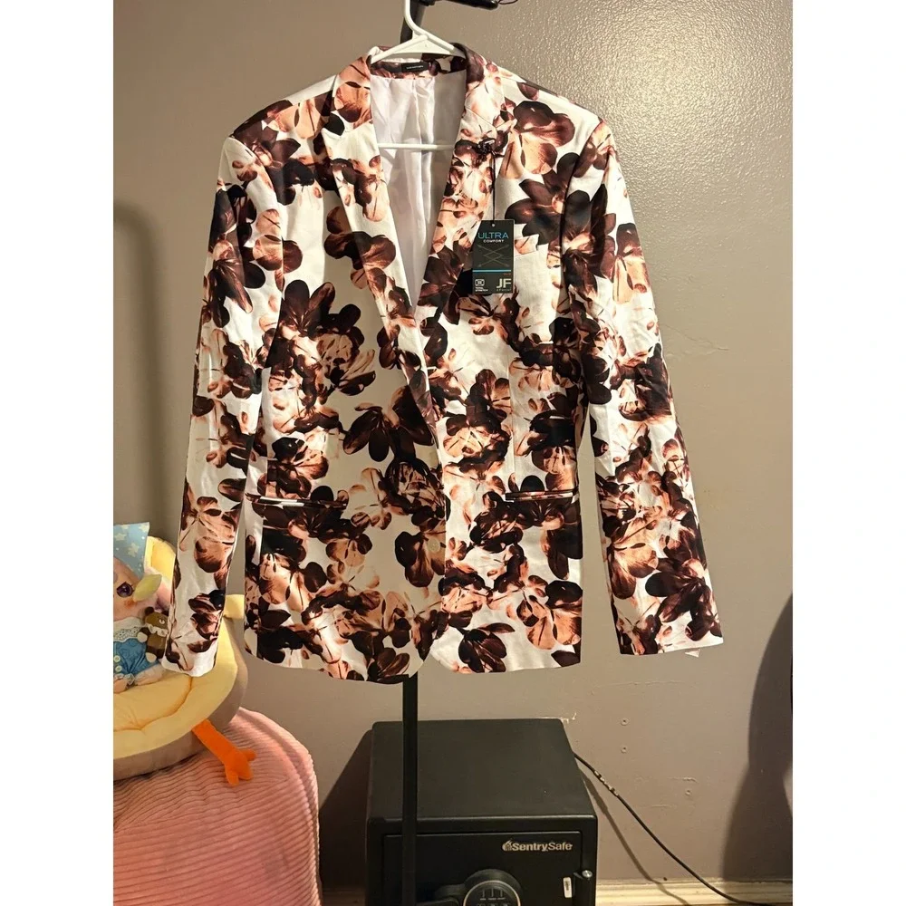 J Ferrar - Slim Fit, Ultra Comfort, White Jacket, Floral Design